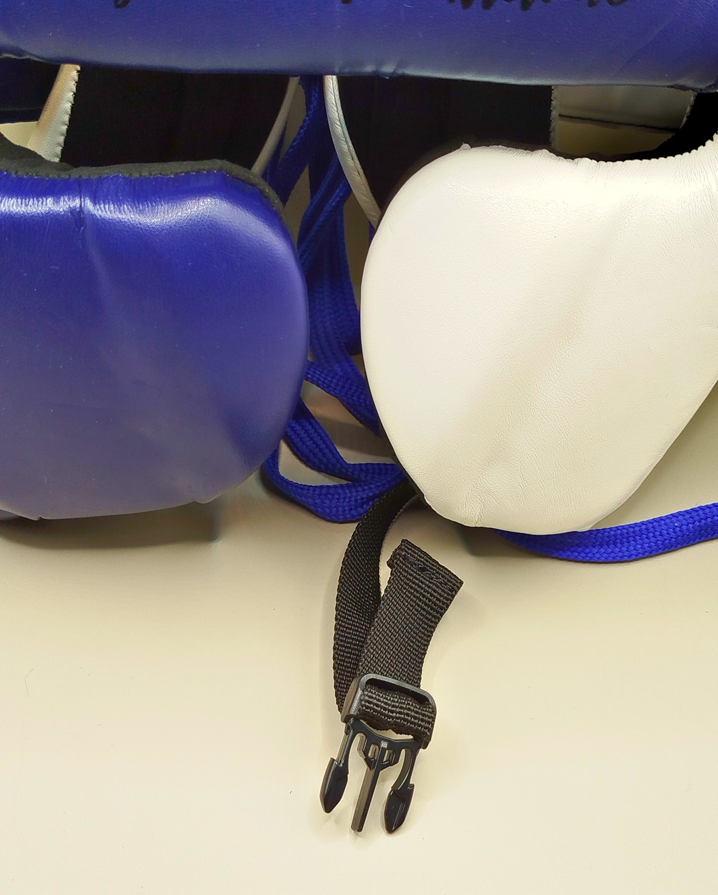 HEADGUARD WHT-BL
